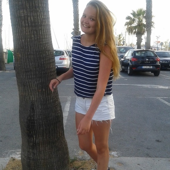 Meet your Posher, Emma - Picture 1 of 1